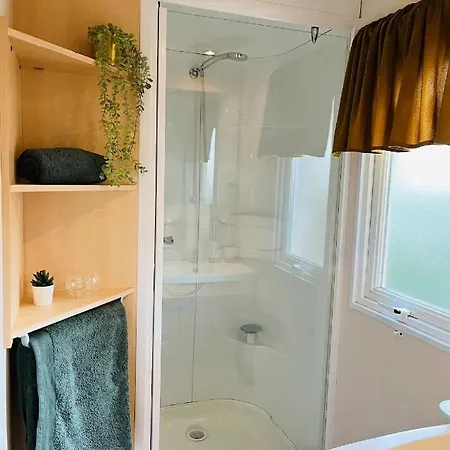 Camping Elysee - Mobile-home Le Jungle'home Kamp alanı Le Grau-du-Roi